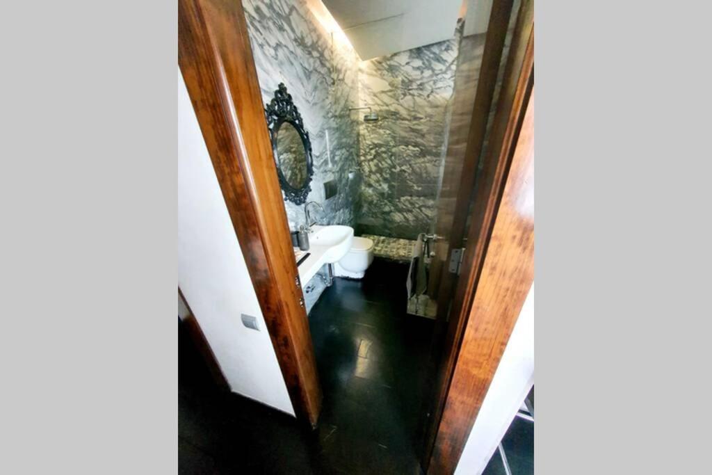 Atico Singular En El Centro Historico. Apartment Jaen Bagian luar foto