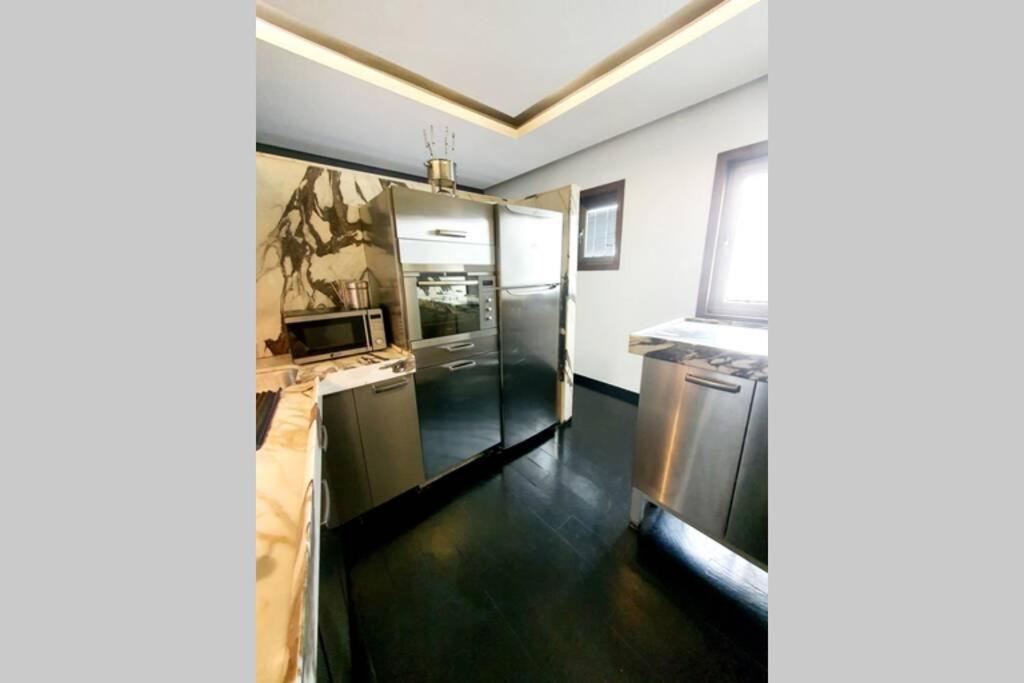 Atico Singular En El Centro Historico. Apartment Jaen Bagian luar foto